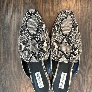 Steve Madden Snake Print Mules in Black and White